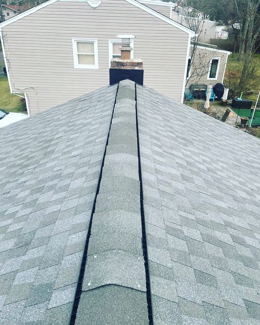 Refugios Roofing & Siding LLC Image